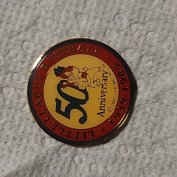 Little League 50th Anniversary Pin - Picture 2 of 3